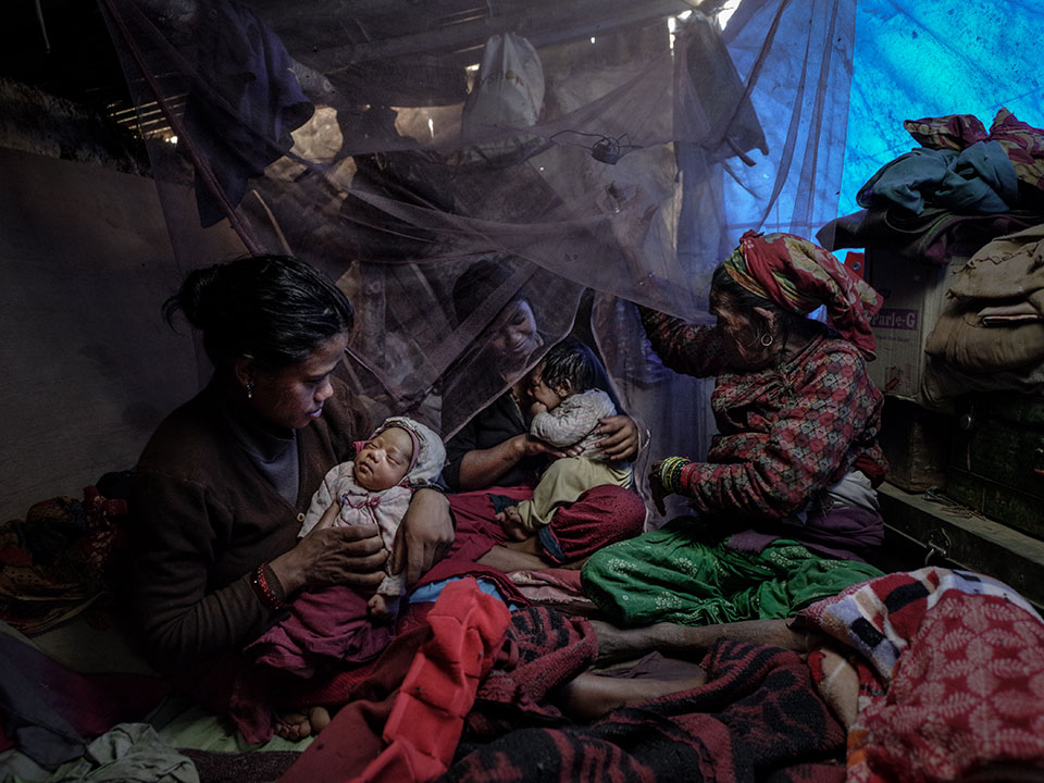 Nepal, 2015. Photo: UN Women/Piyavit Thongsa-Ard