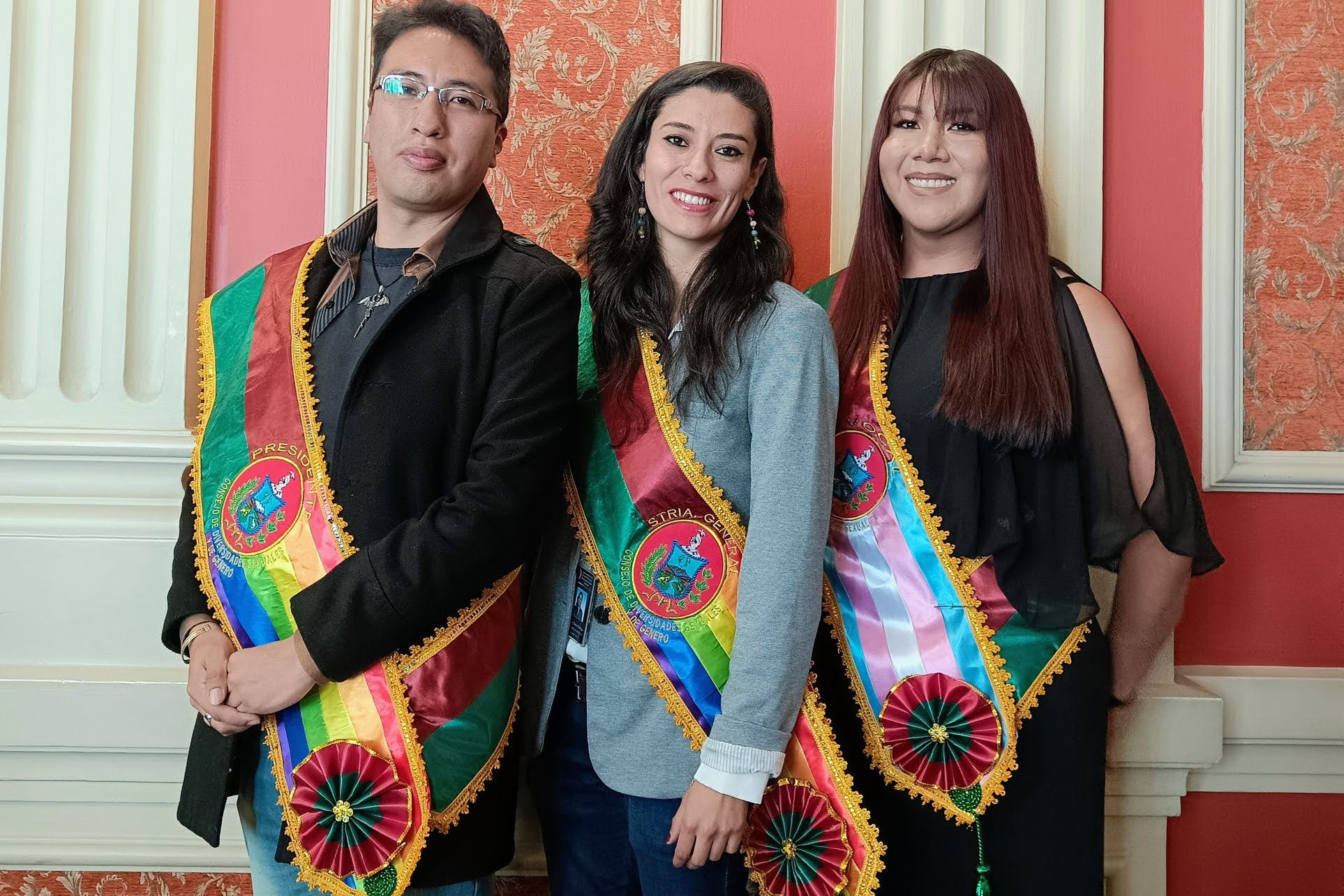 Stephanie Llanos es responsable del observatorio LGBTIQ+ en la Asociación de Desarrollo Social y Promoción Cultural (ADRESPROC) Libertad y secretaria general del Consejo Ciudadano de Diversidades Sexuales y de Género del Municipio de La Paz.