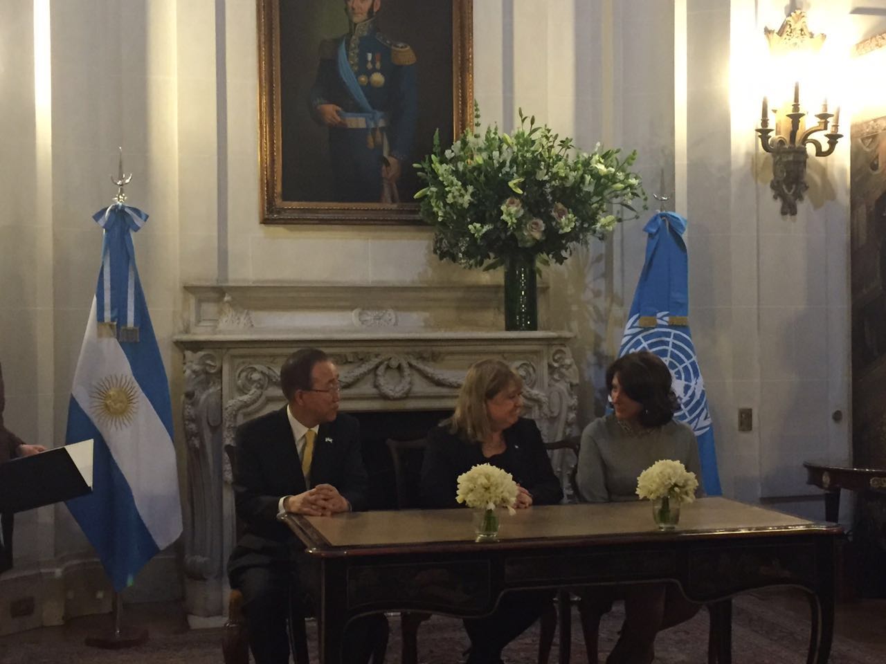The subscription was made between the Chancellor of the Republic of Argentina, Susana Malcorra and UN Women Regional Director, Luiza Carvalho, with the presence of UN Secretary-General, Ban Ki-moon 