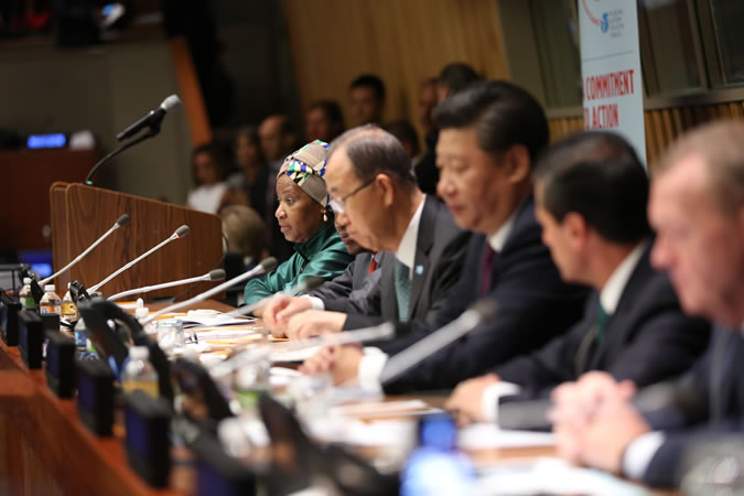 World leaders convene at the United Nations on 27 September 2015 for the “Global Leaders’ Meeting on Gender Equality and Women’s Empowerment: A Commitment to Action” to personally commit to ending discrimination against women by 2030 and announce concrete and measurable actions to kick-start rapid change in their countries. Left to right: UN Women Executive Director Phumzile Mlambo-Ngcuka (facilitator), UN Secretary-General Ban Ki-moon (co-chair) and President of  the  People's  Republic  of  China Xi  Jinping (co-chair). (Photo: UN Women/Ryan Brown.)